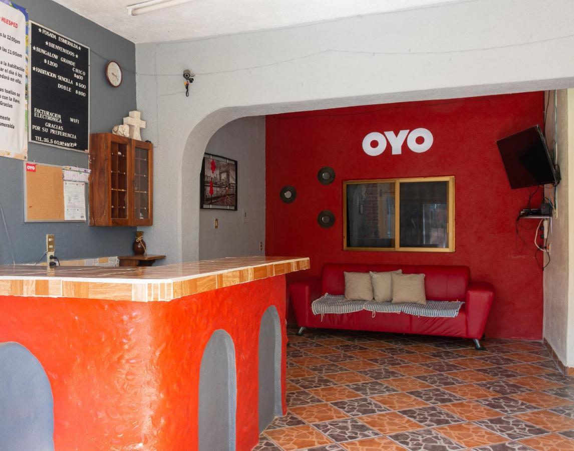 Oyo Hotel Posada Esmeralda San Patricio Melaque Exterior foto