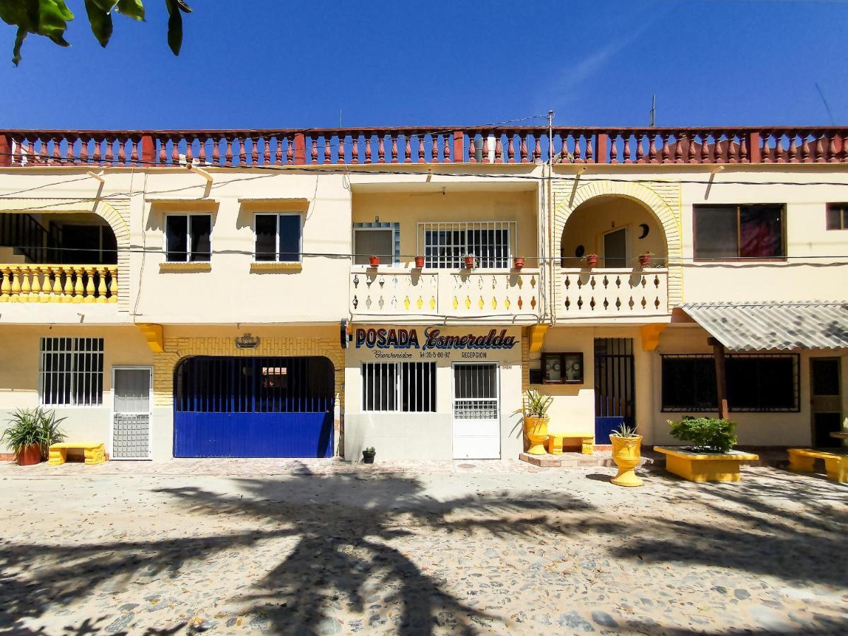 Oyo Hotel Posada Esmeralda San Patricio Melaque Exterior foto