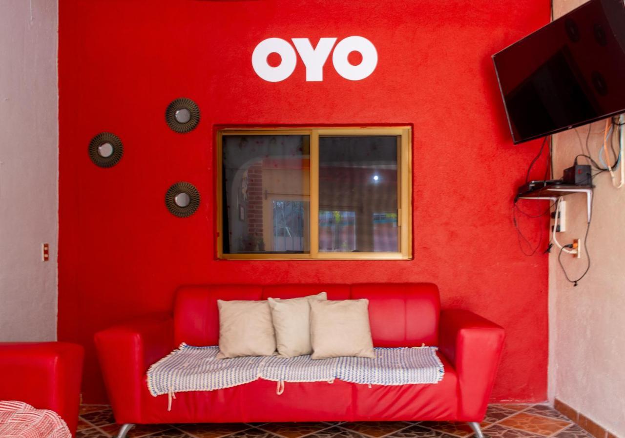 Oyo Hotel Posada Esmeralda San Patricio Melaque Exterior foto