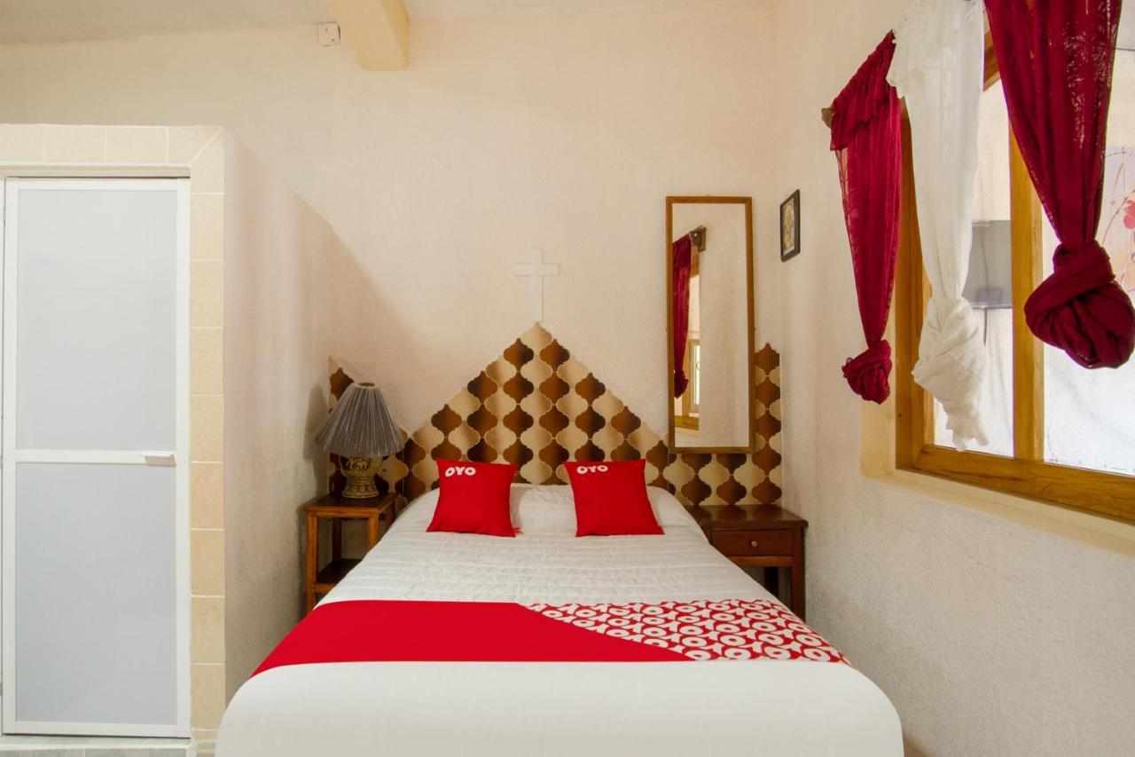 Oyo Hotel Posada Esmeralda San Patricio Melaque Exterior foto